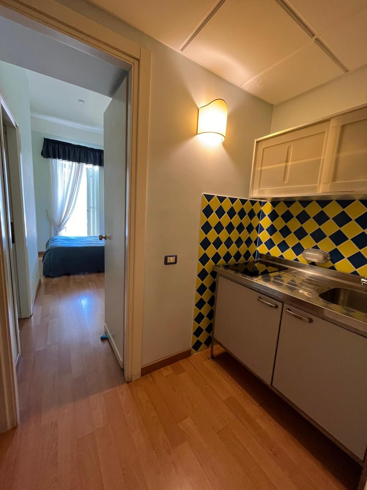 B&B Bonapace Portanolana Neapel Exteriör bild