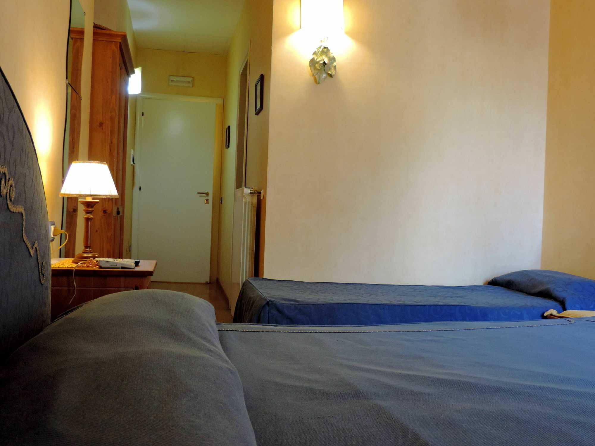 B&B Bonapace Portanolana Neapel Exteriör bild